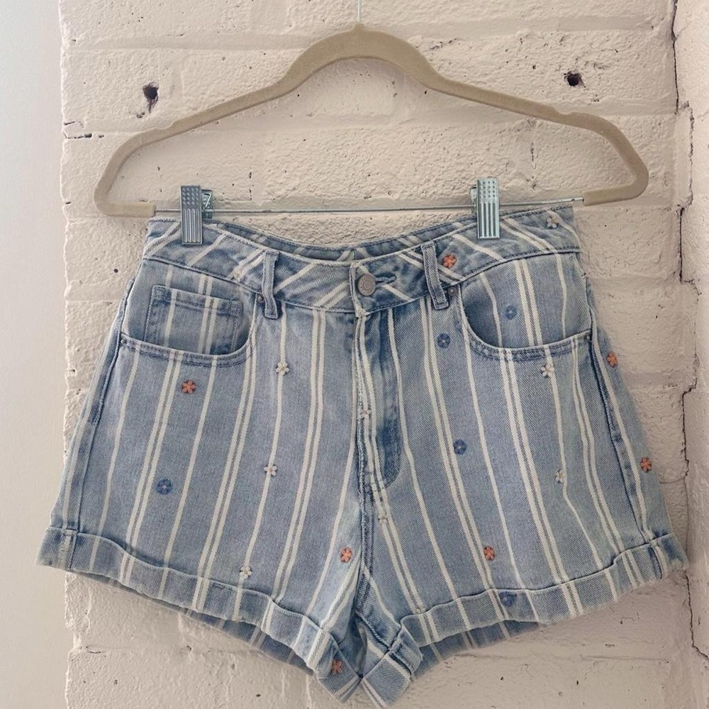 PacSun Blue and White Striped Cotton Denim Shorts w/ Embroidered Flowers
